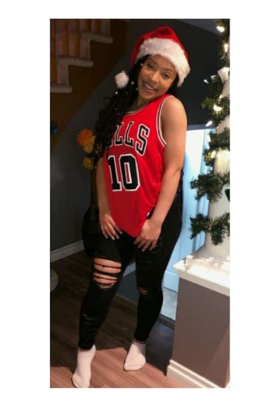 jersey and jeans Chrsitmas sporty outfit